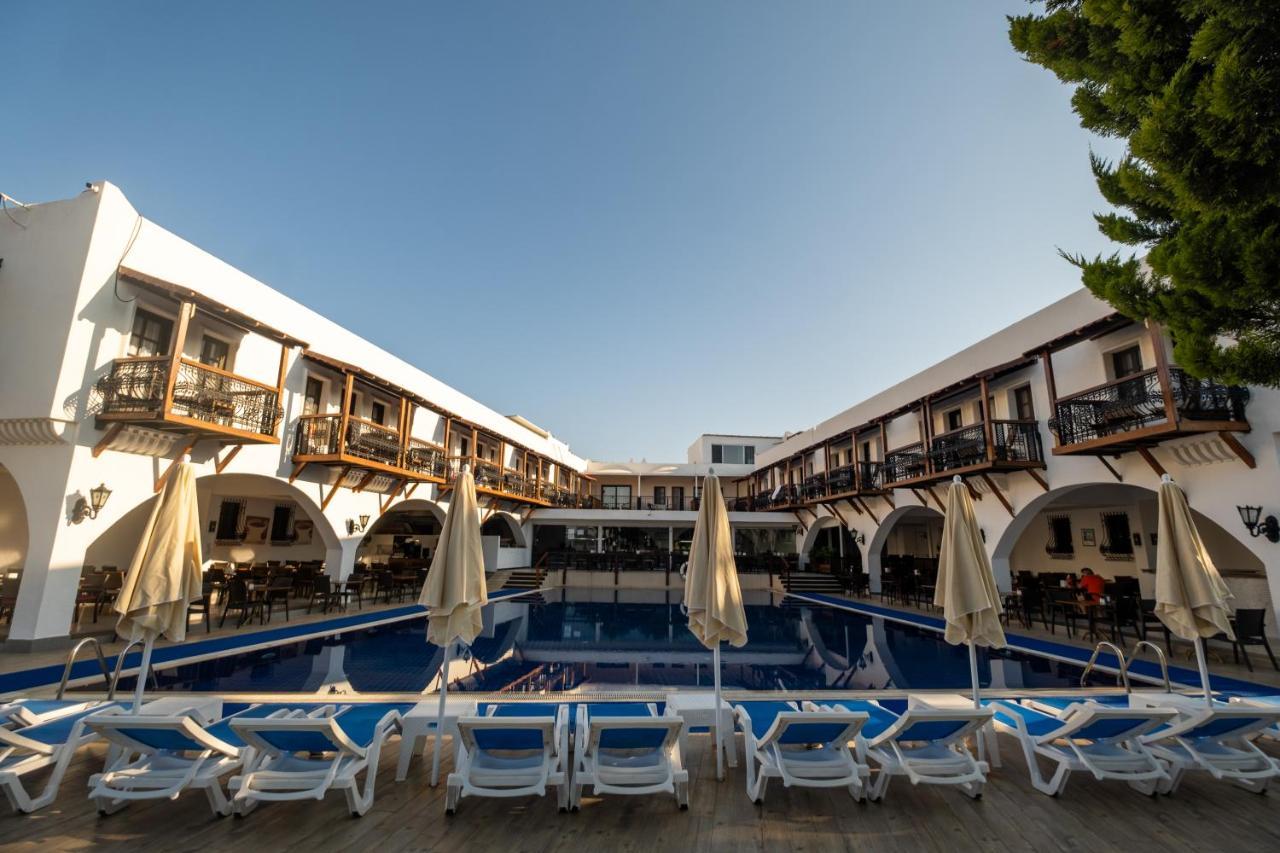 Hotel Costa Bitezhan 4*